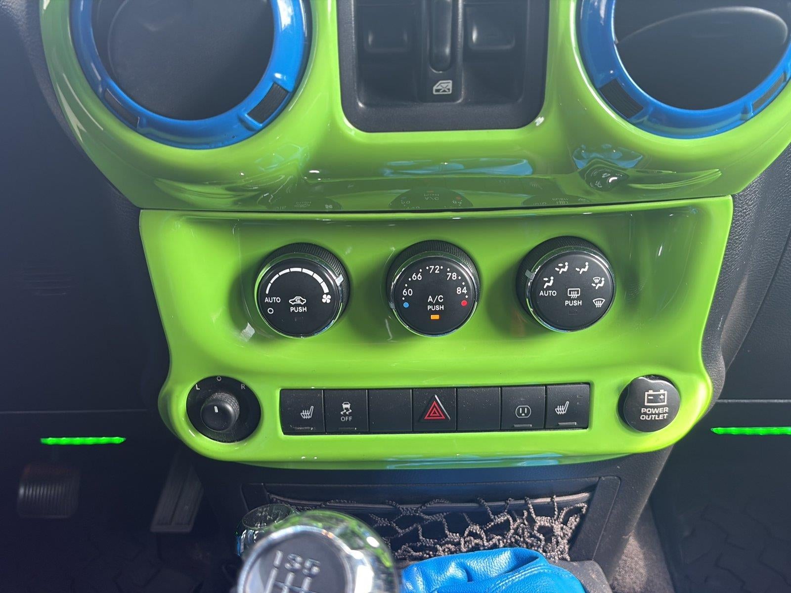 2014 Jeep Wrangler Unlimited Altitude