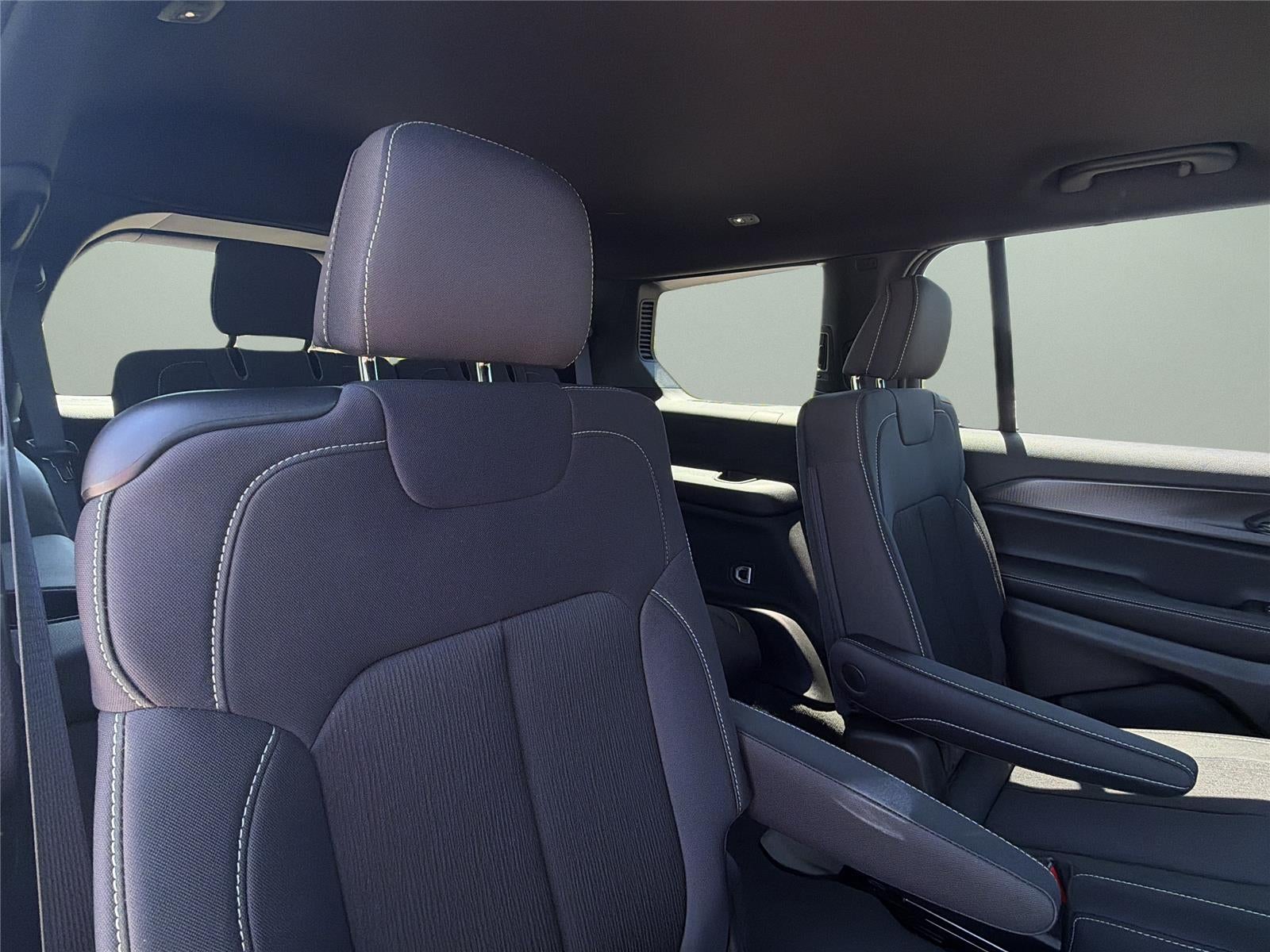 2025 Jeep Grand Cherokee L Laredo X