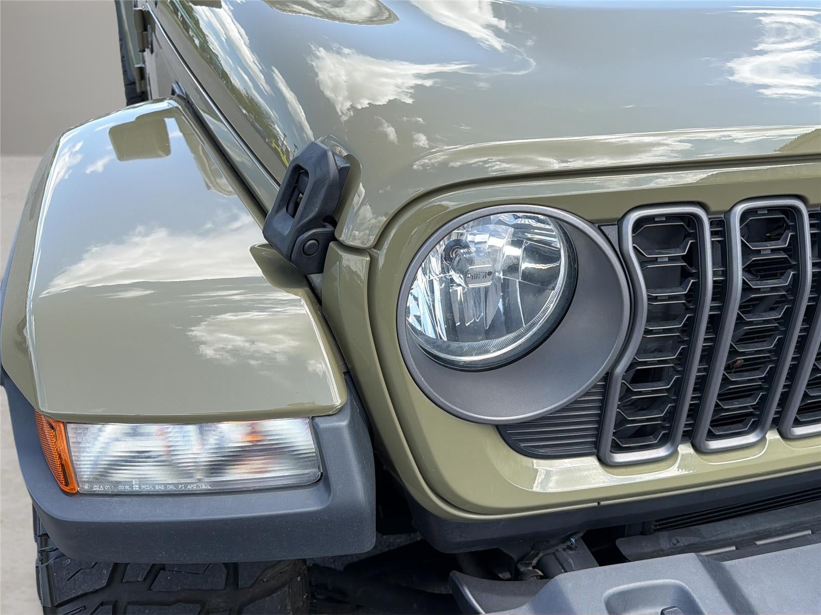 2025 Jeep Gladiator Nighthawk