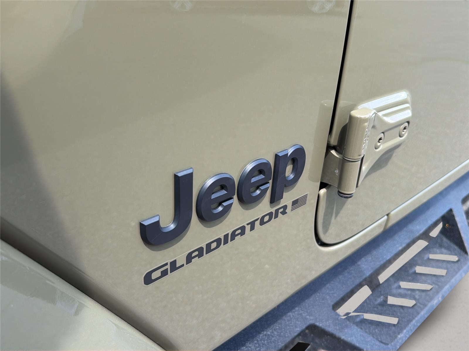 2025 Jeep Gladiator Nighthawk