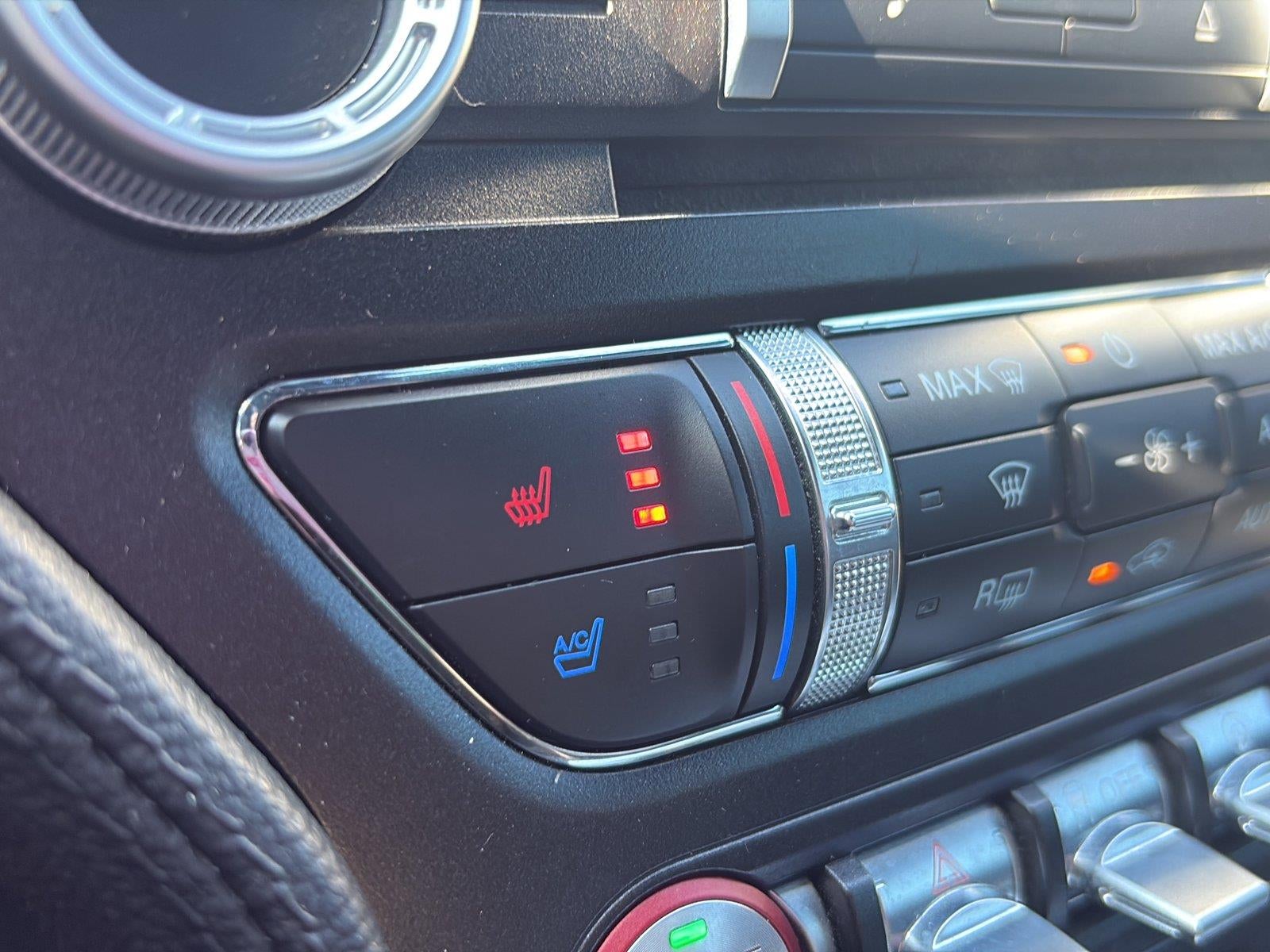 2022 Ford Mustang Mach 1