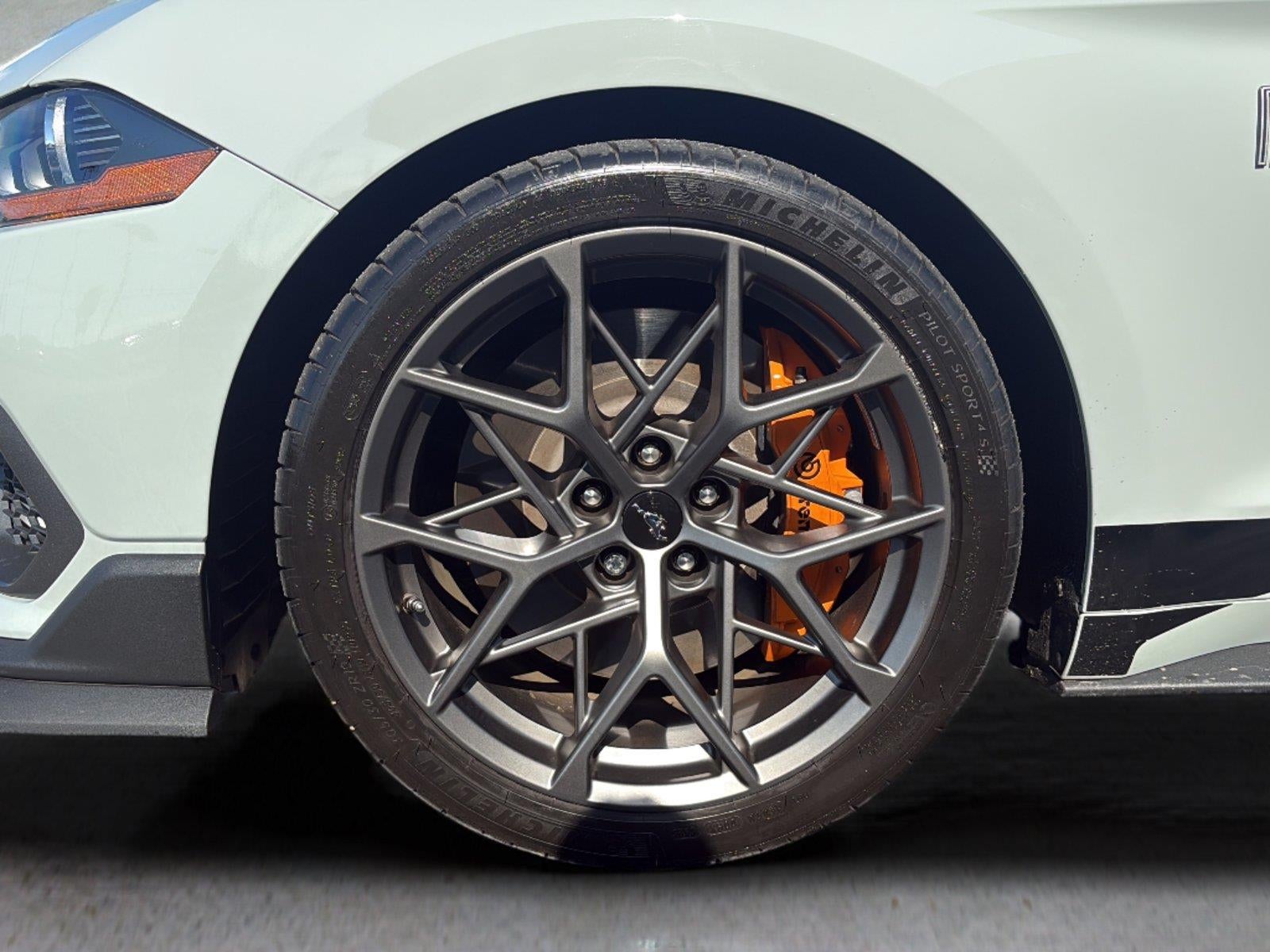 2022 Ford Mustang Mach 1