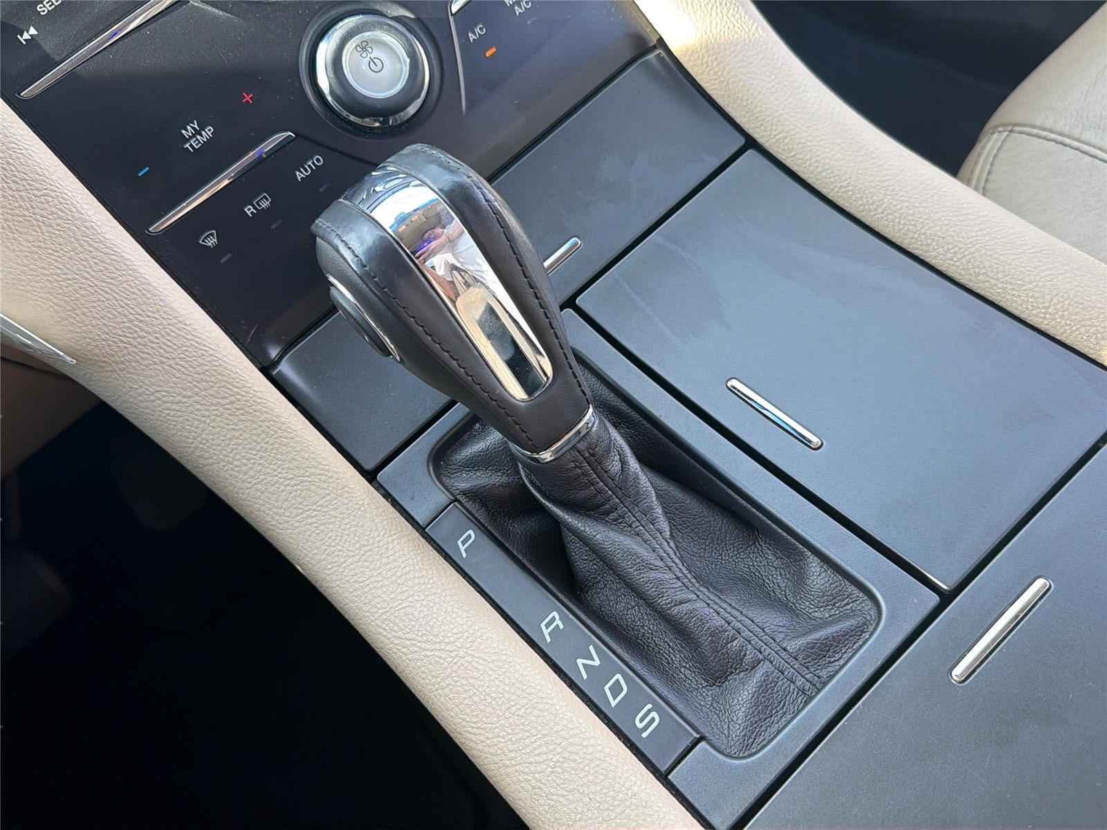 2014 Ford Taurus SEL