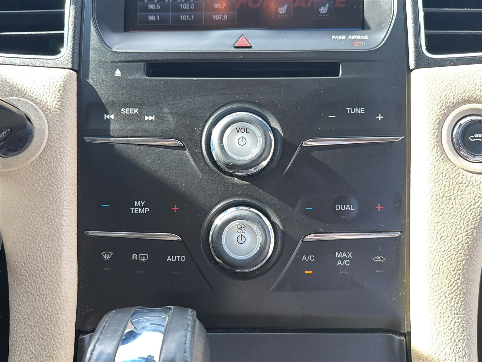 2014 Ford Taurus SEL