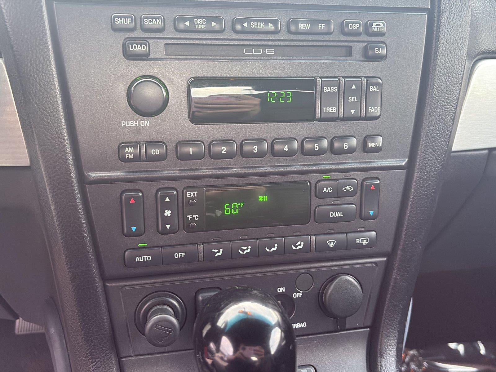 2003 Ford Thunderbird Deluxe