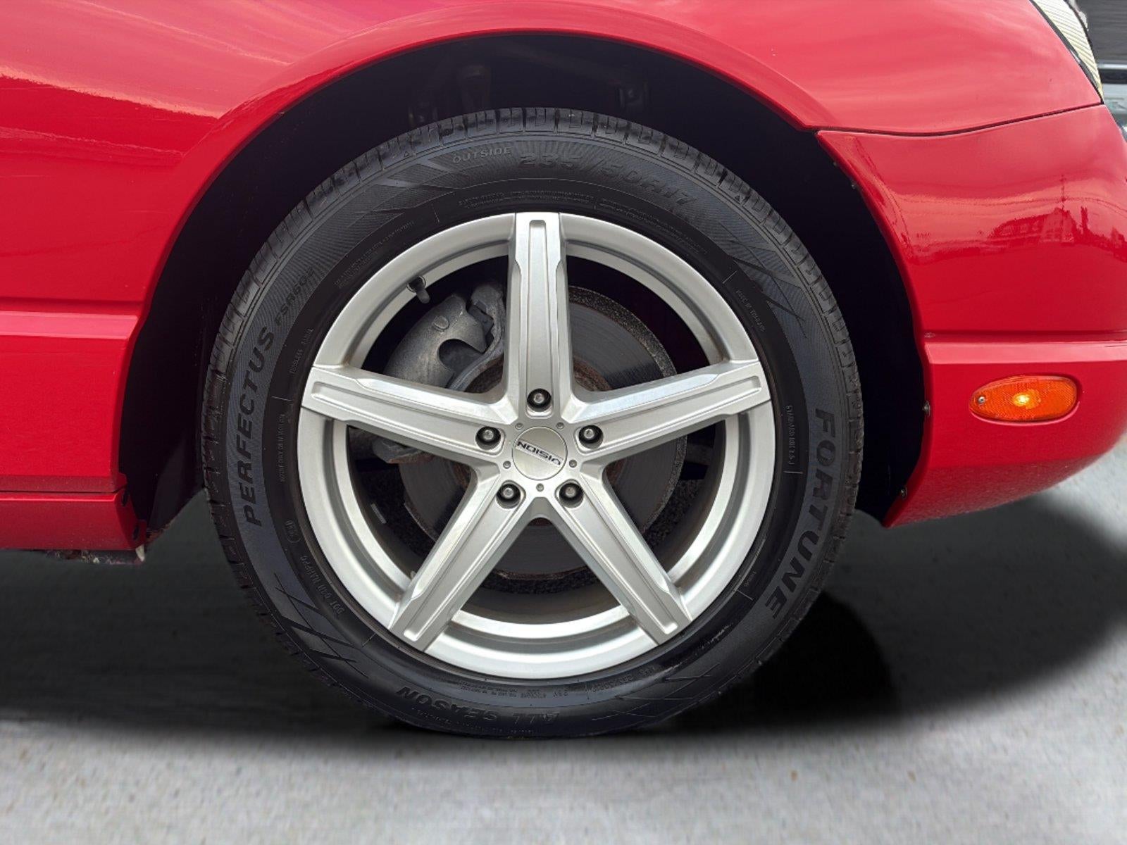 2003 Ford Thunderbird Deluxe