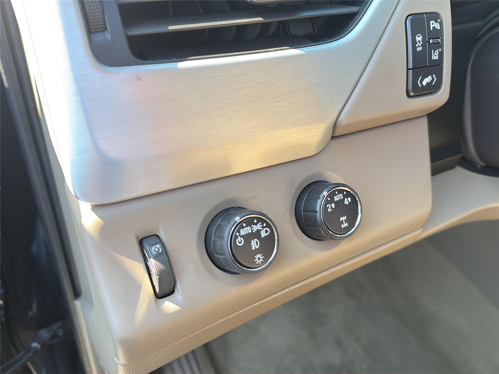 2015 GMC Yukon XL SLT