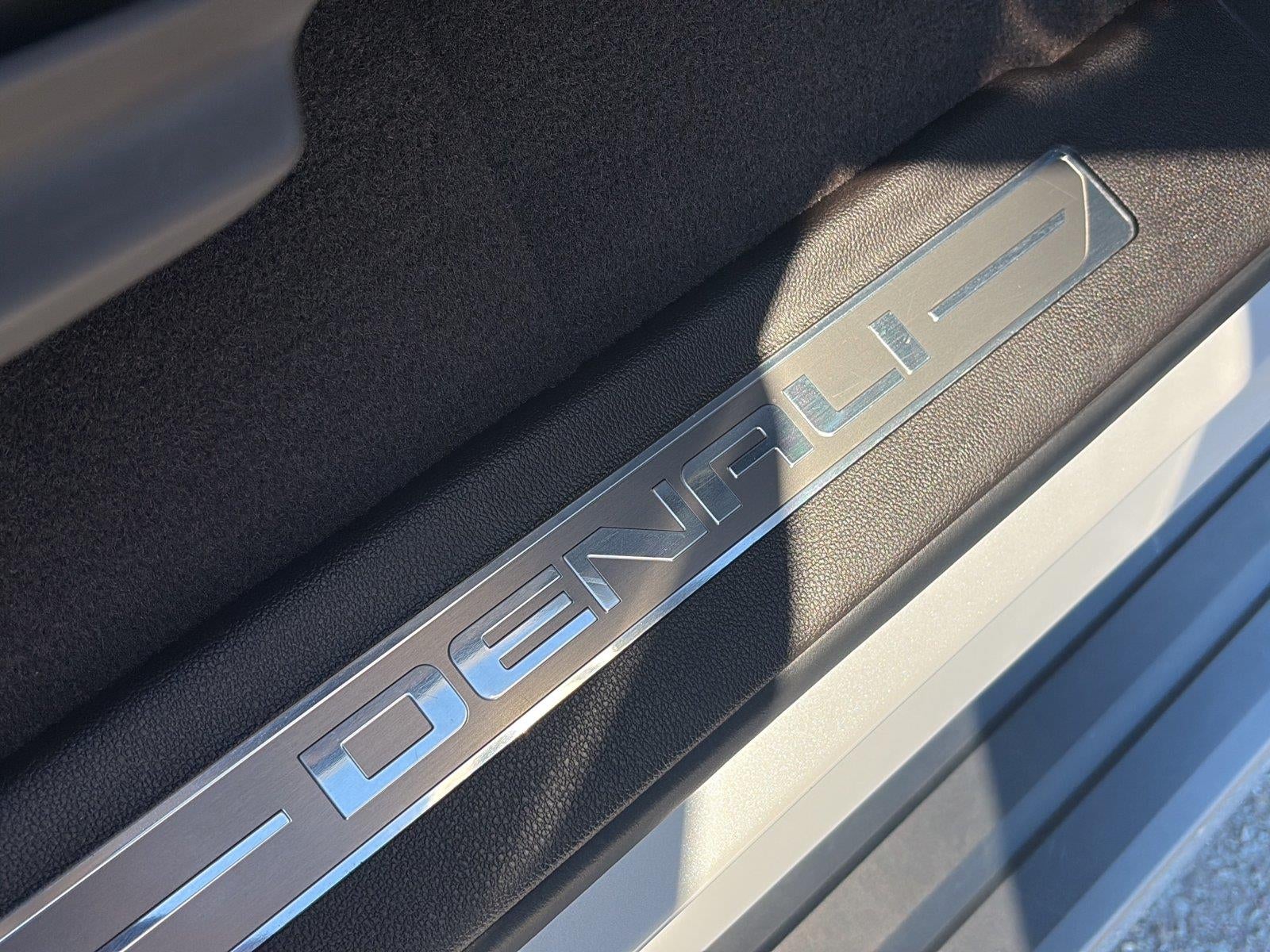 2020 GMC Yukon XL Denali