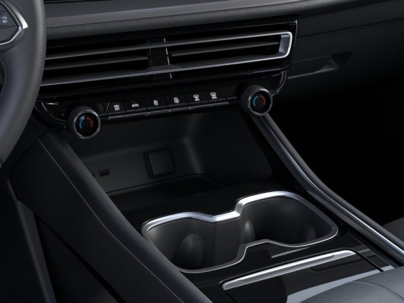 2024 Chevrolet Traverse LS