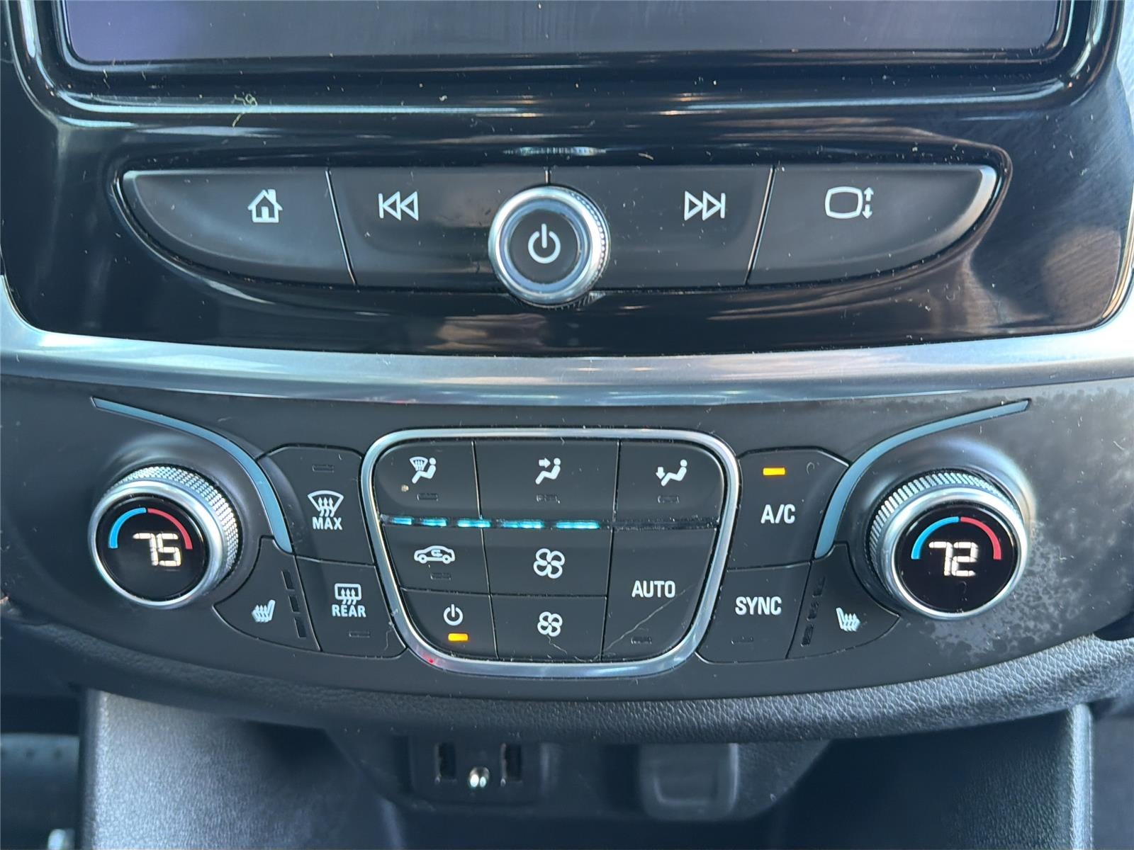 2019 Chevrolet Traverse LT Leather