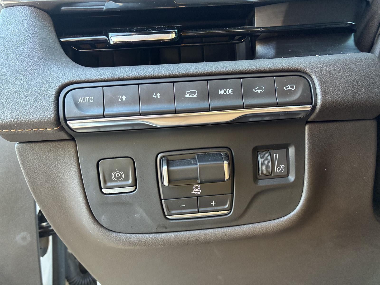 2023 Cadillac Escalade Sport