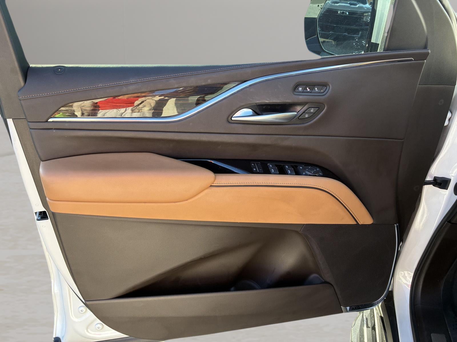 2023 Cadillac Escalade Sport