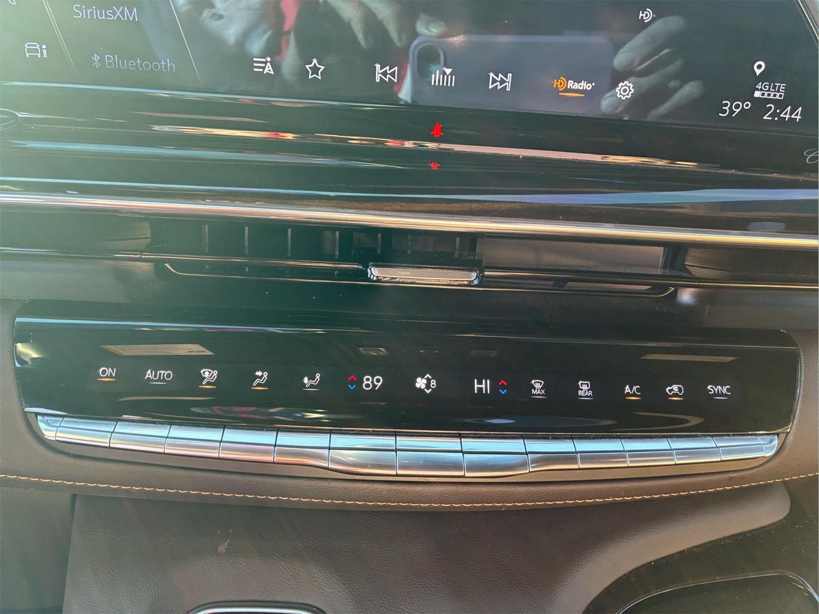 2023 Cadillac Escalade Sport