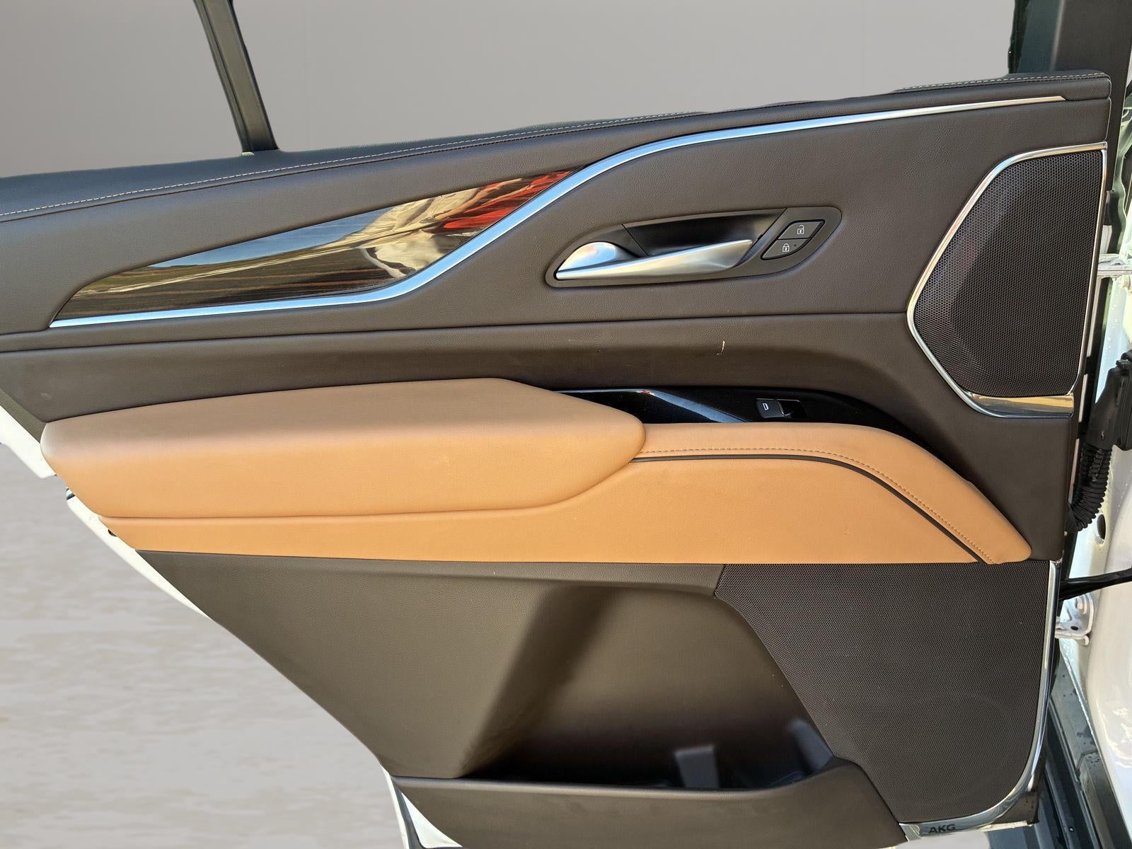 2023 Cadillac Escalade Sport