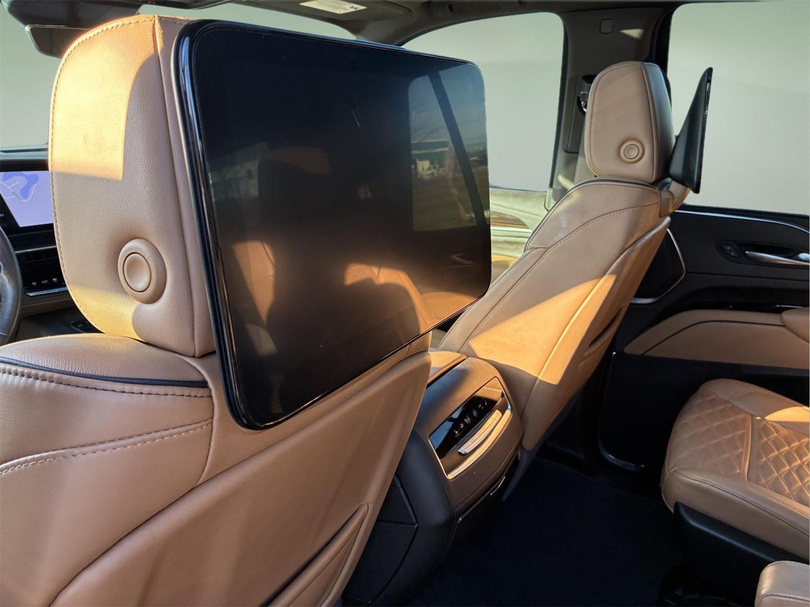 2023 Cadillac Escalade Sport