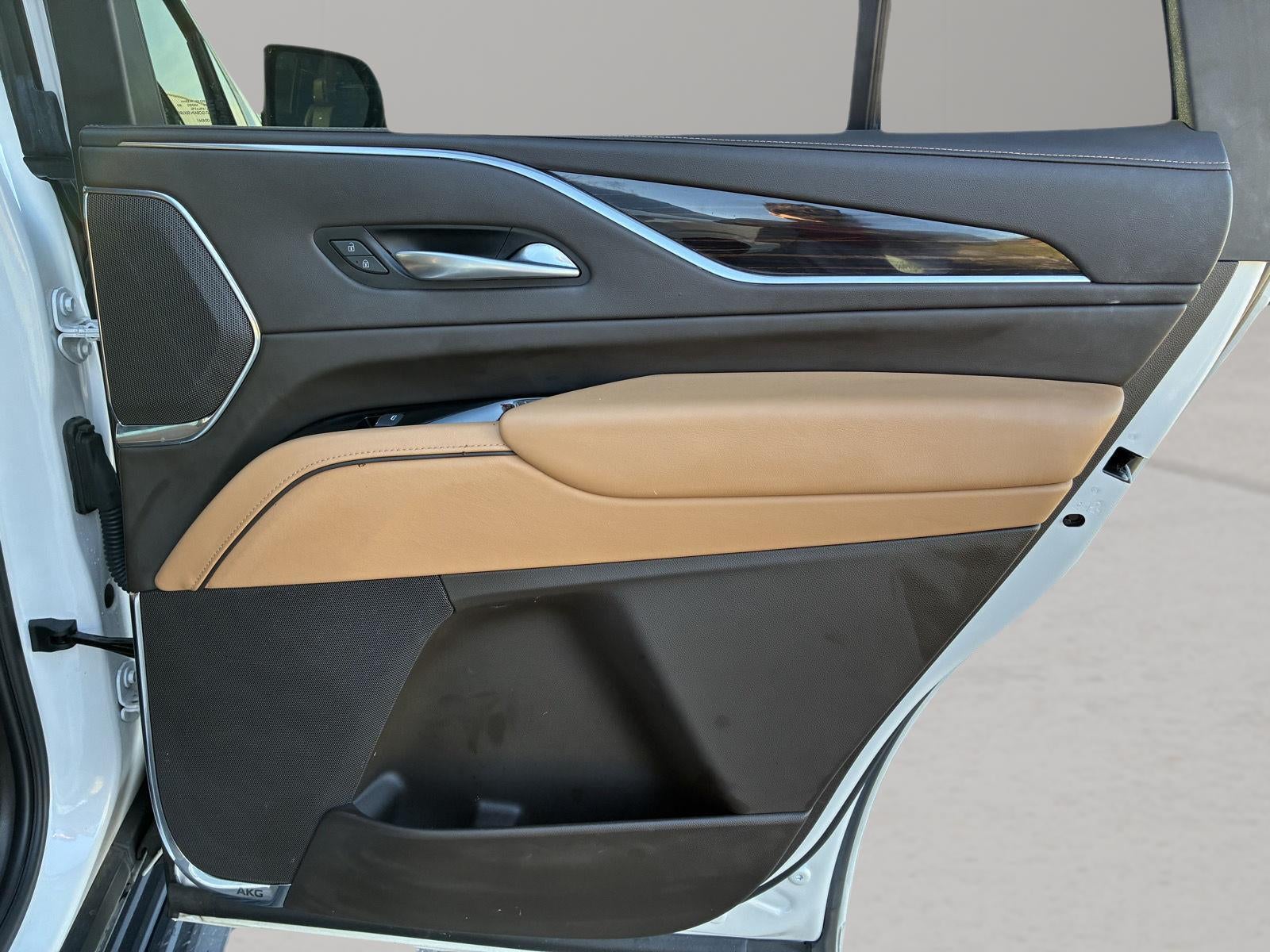 2023 Cadillac Escalade Sport