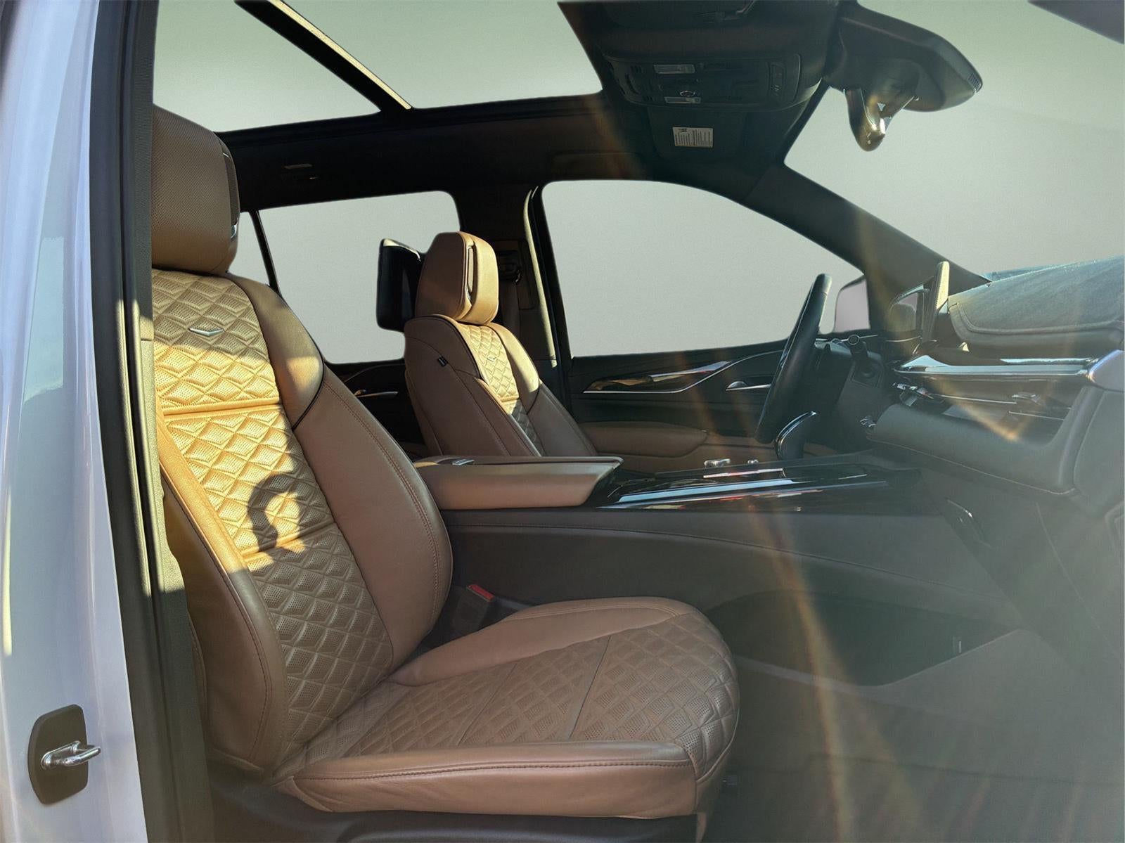 2023 Cadillac Escalade Sport