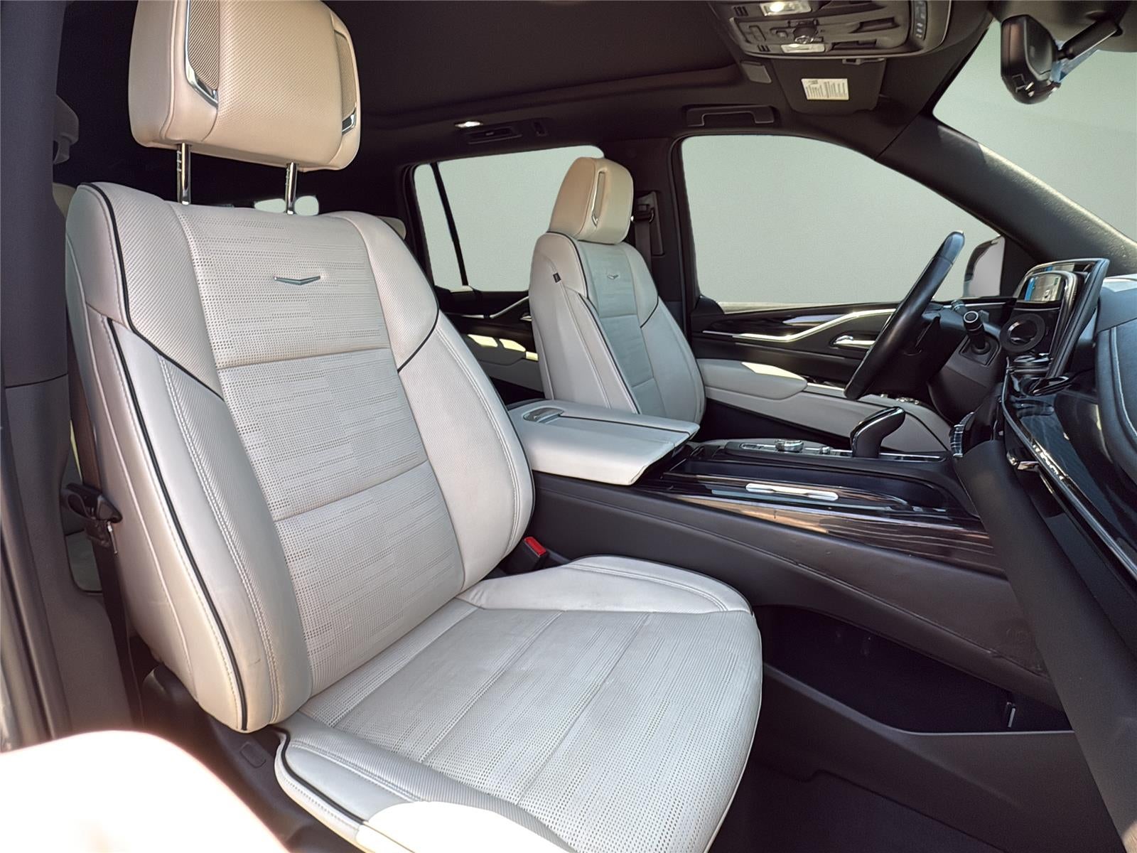 2022 Cadillac Escalade ESV Sport