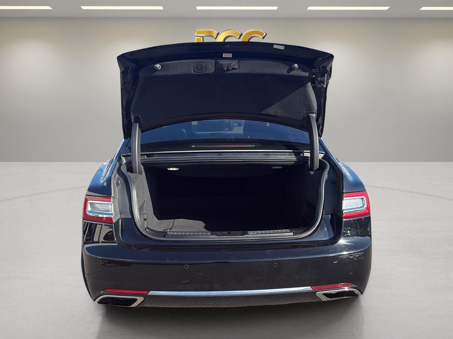 2017 Lincoln Continental Select