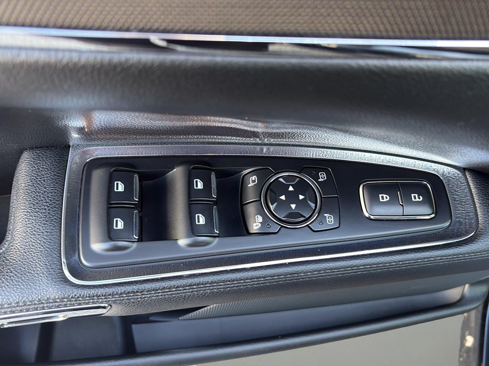 2017 Lincoln Continental Select