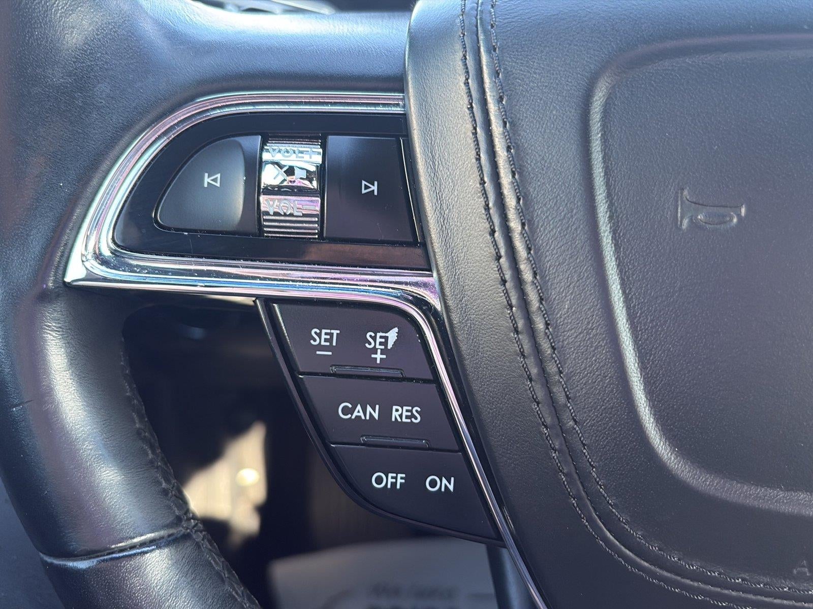 2017 Lincoln Continental Select