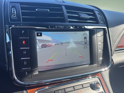 2017 Lincoln Continental Select