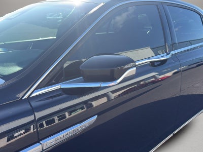 2017 Lincoln Continental Select