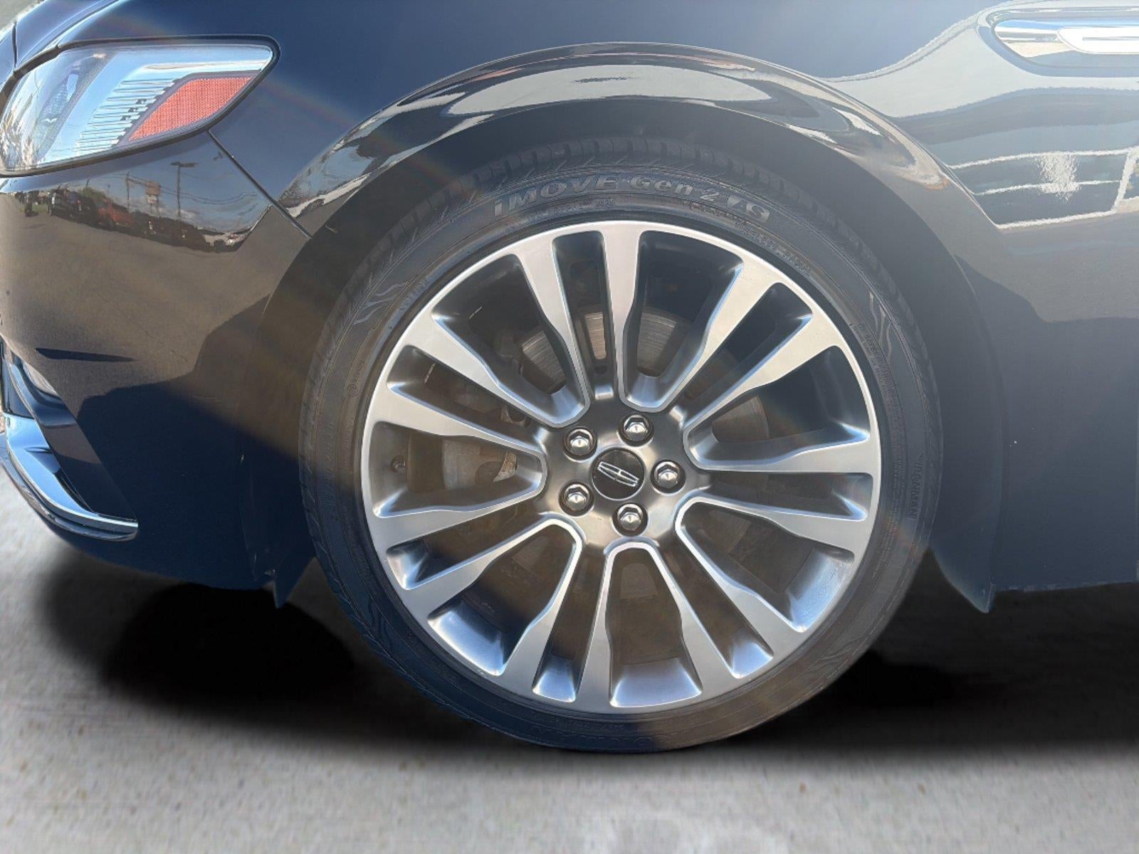2017 Lincoln Continental Select