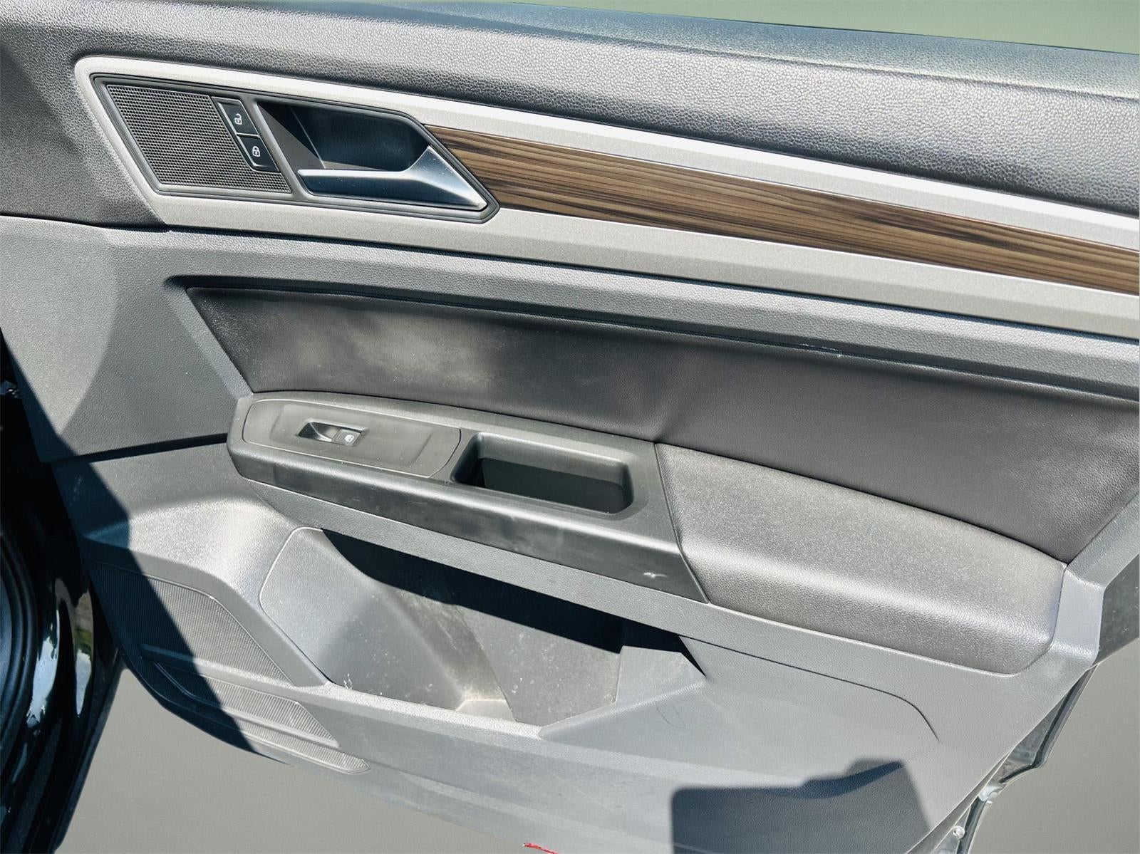 2021 Volkswagen Atlas 2.0T SE w/Technology