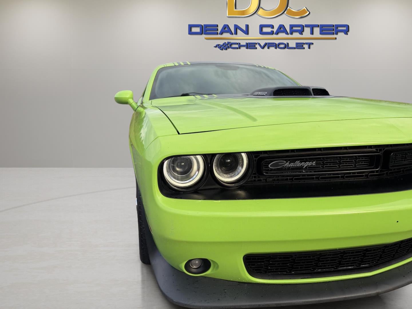 2015 Dodge Challenger R/T Shaker