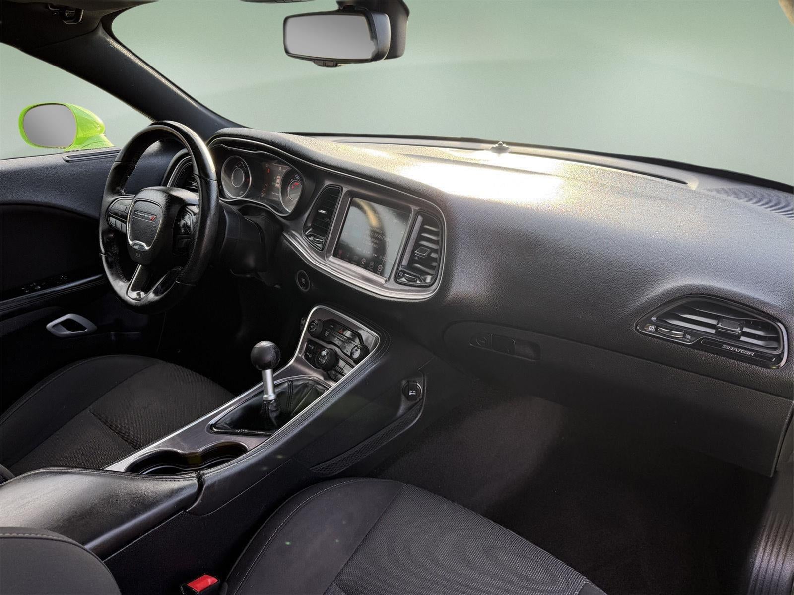 2015 Dodge Challenger R/T Shaker