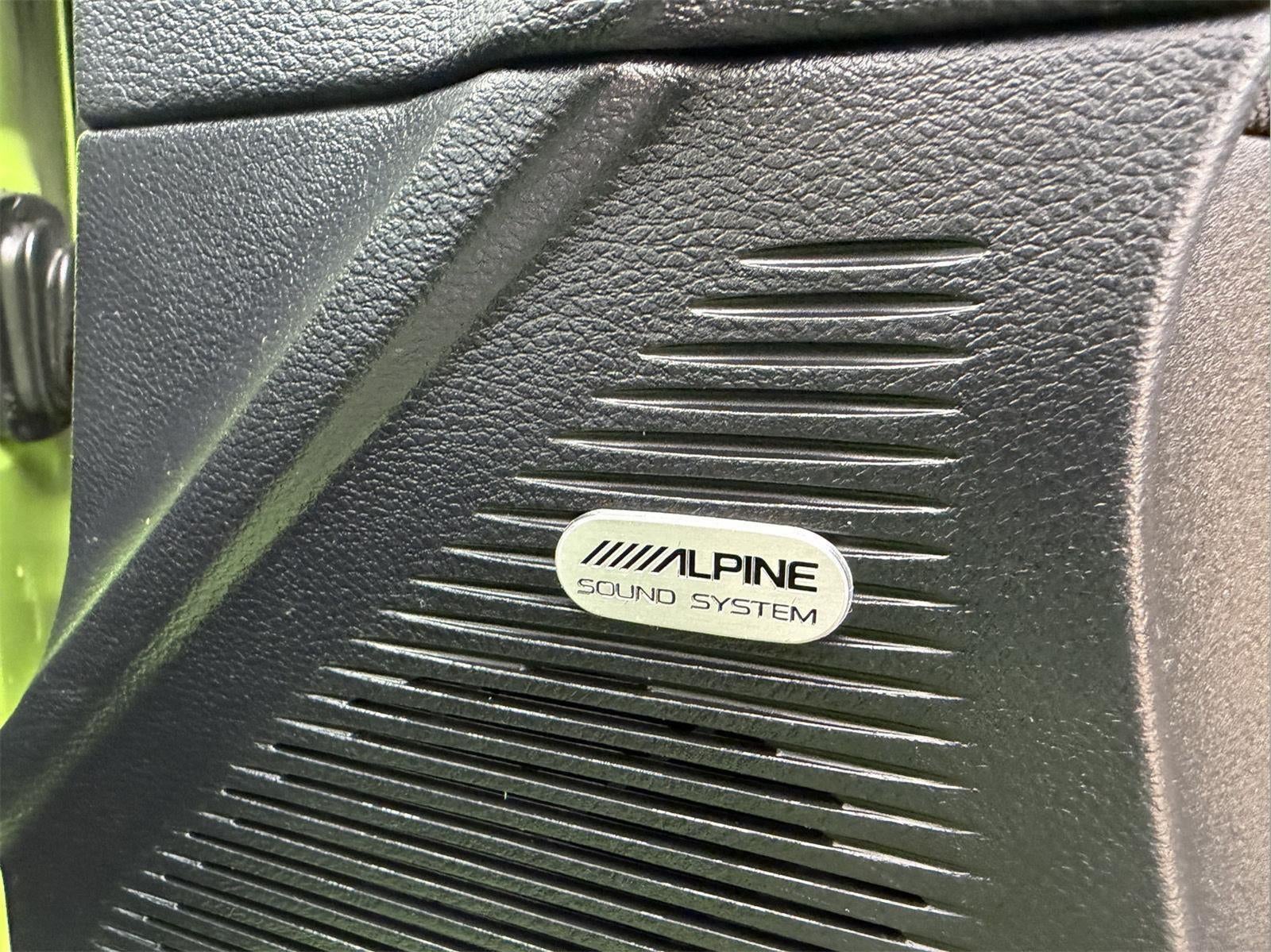 2015 Dodge Challenger R/T Shaker