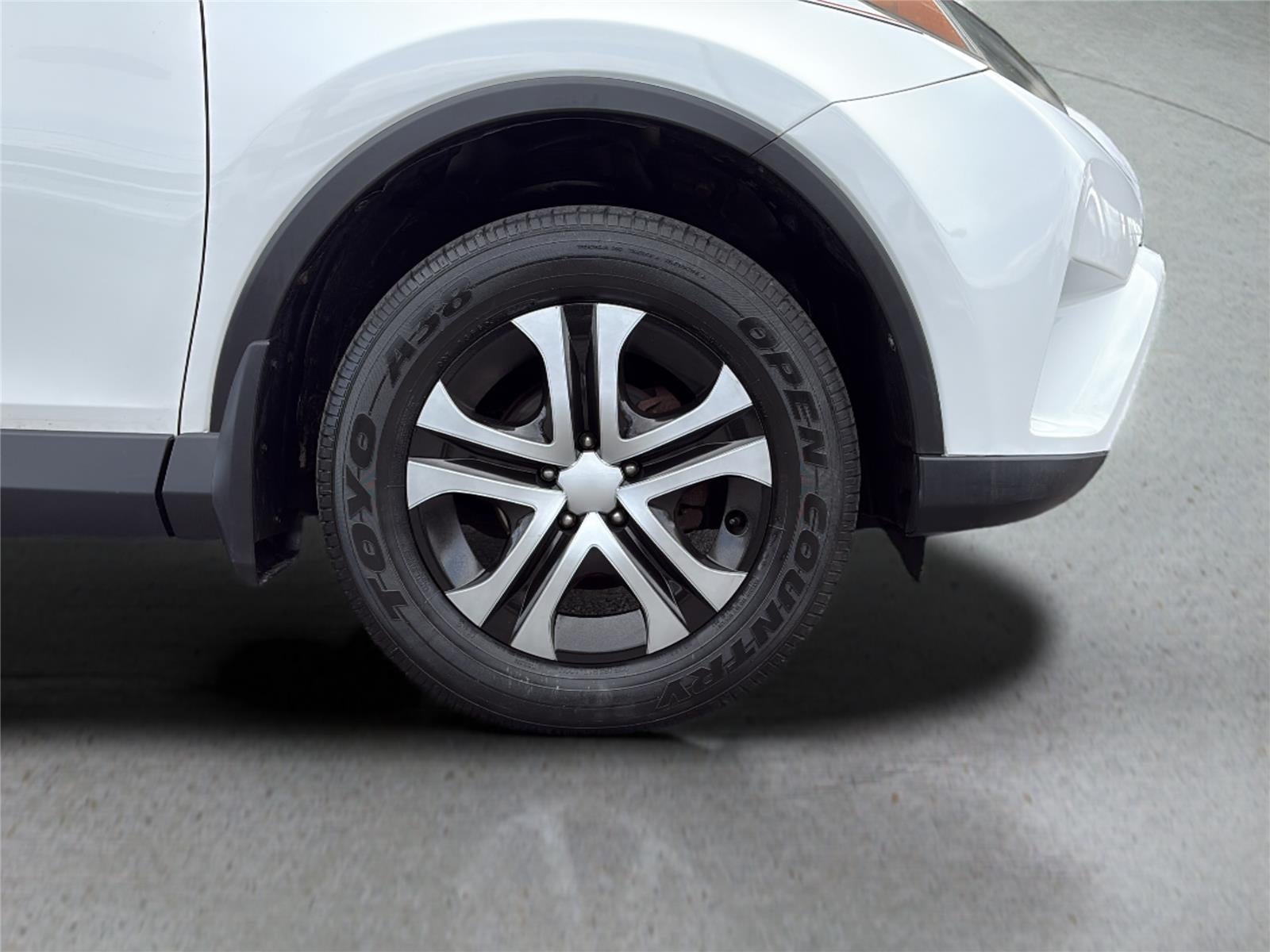 2016 Toyota RAV4 LE