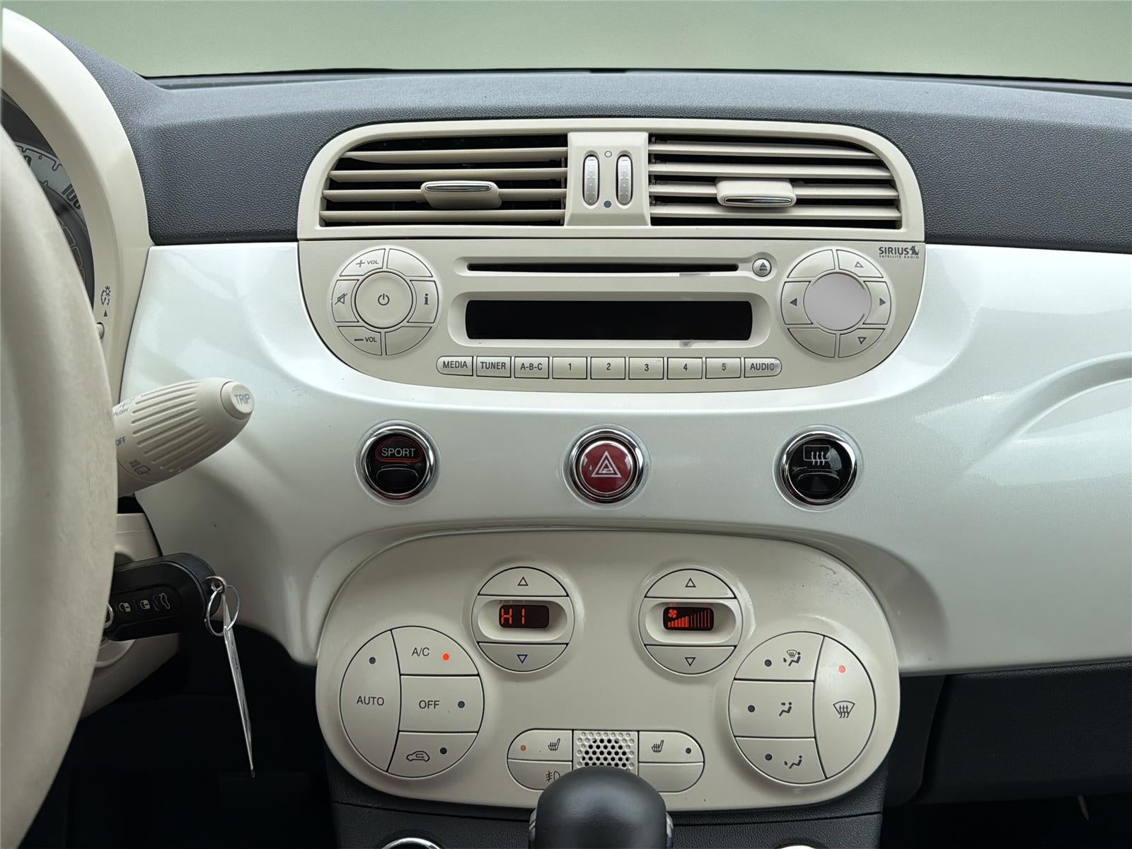 2014 FIAT 500 Lounge