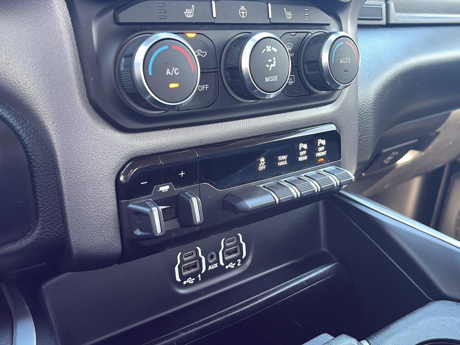 2019 RAM 2500 Big Horn Crew Cab 4x4 6'4" Box