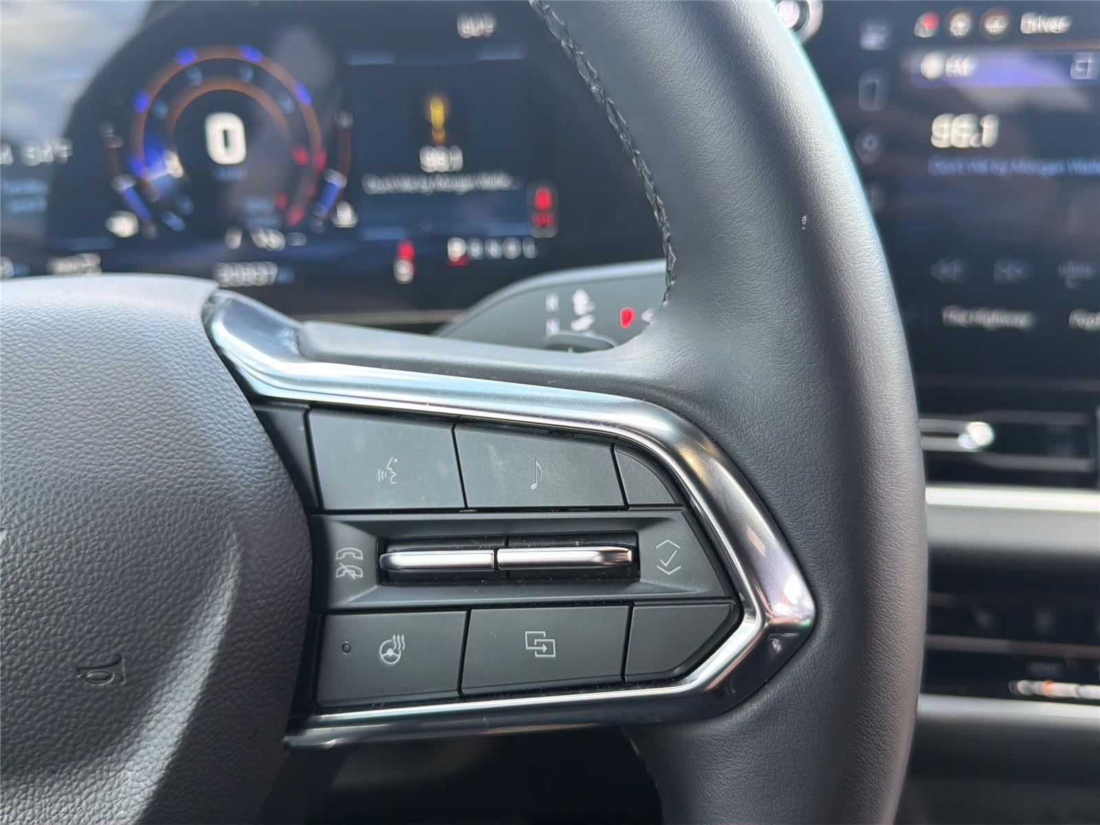 2025 Chevrolet Equinox LT - Photo 17