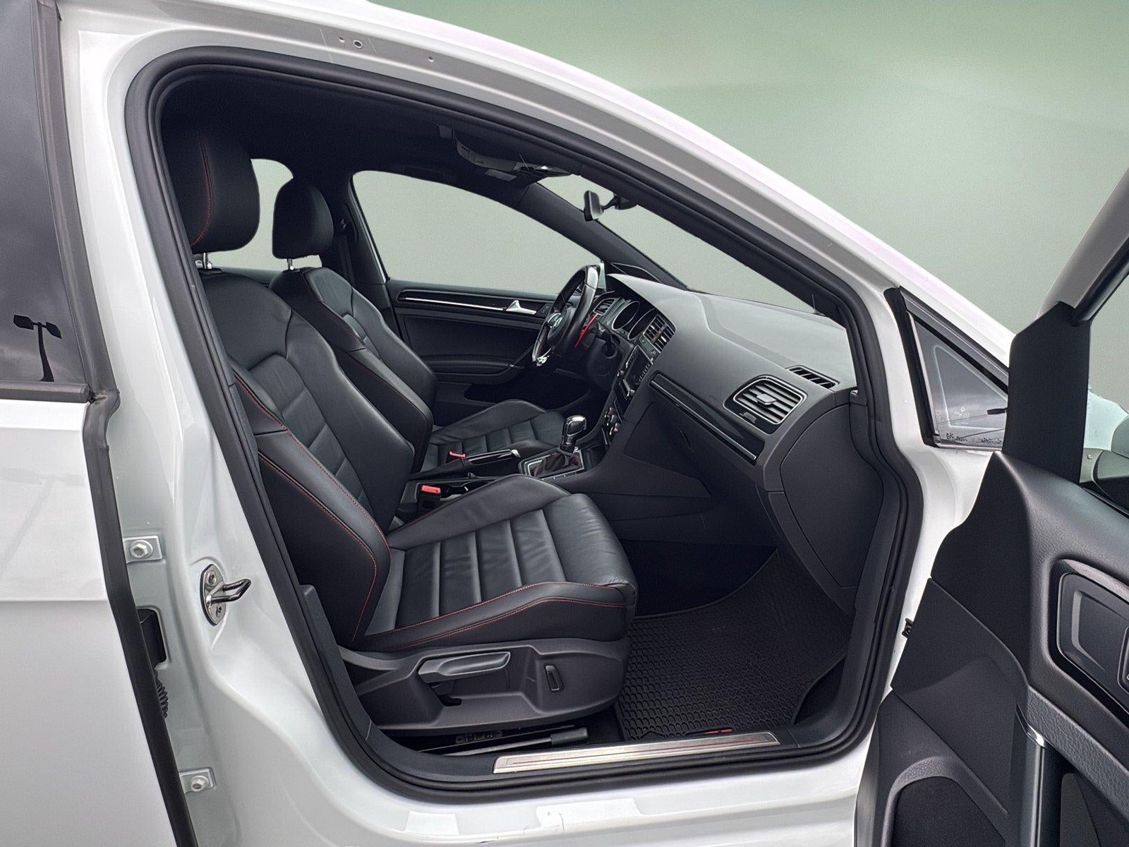 2017 Volkswagen Golf GTI SE 4-Door