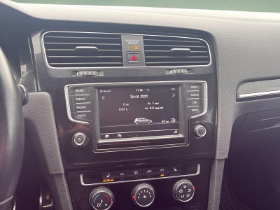 2017 Volkswagen Golf GTI SE 4-Door