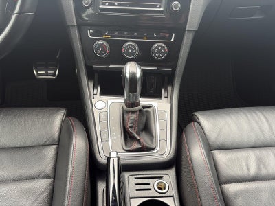 2017 Volkswagen Golf GTI SE 4-Door