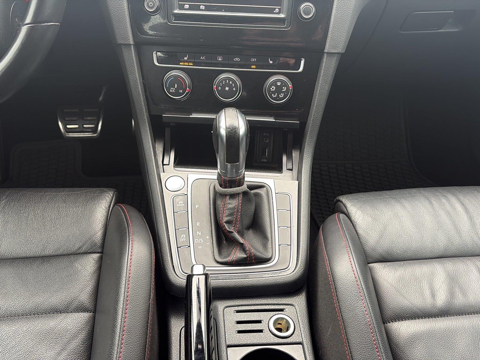 2017 Volkswagen Golf GTI SE 4-Door