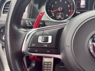 2017 Volkswagen Golf GTI SE 4-Door
