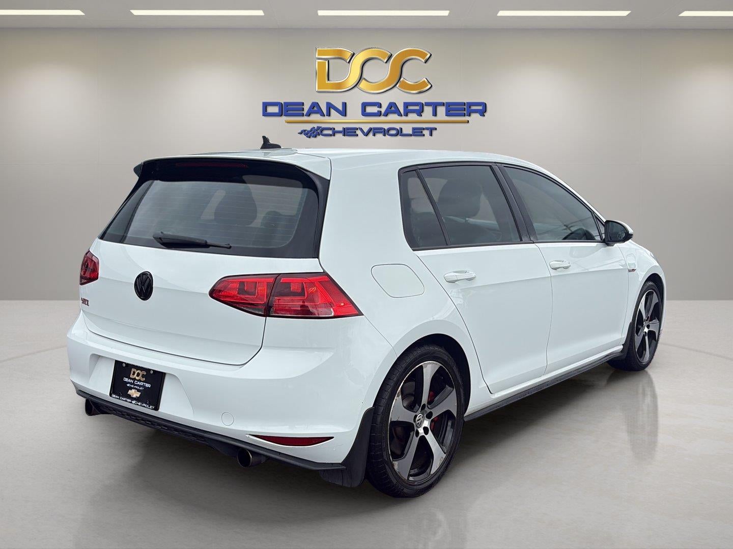 2017 Volkswagen Golf GTI SE 4-Door