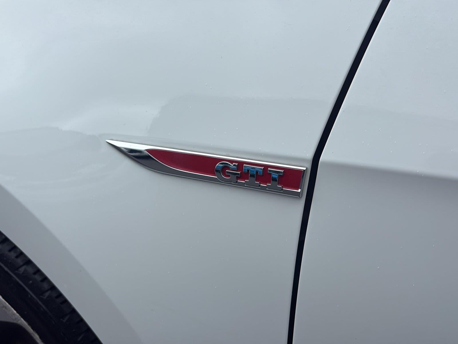 2017 Volkswagen Golf GTI SE 4-Door