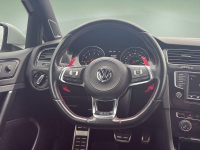 2017 Volkswagen Golf GTI SE 4-Door
