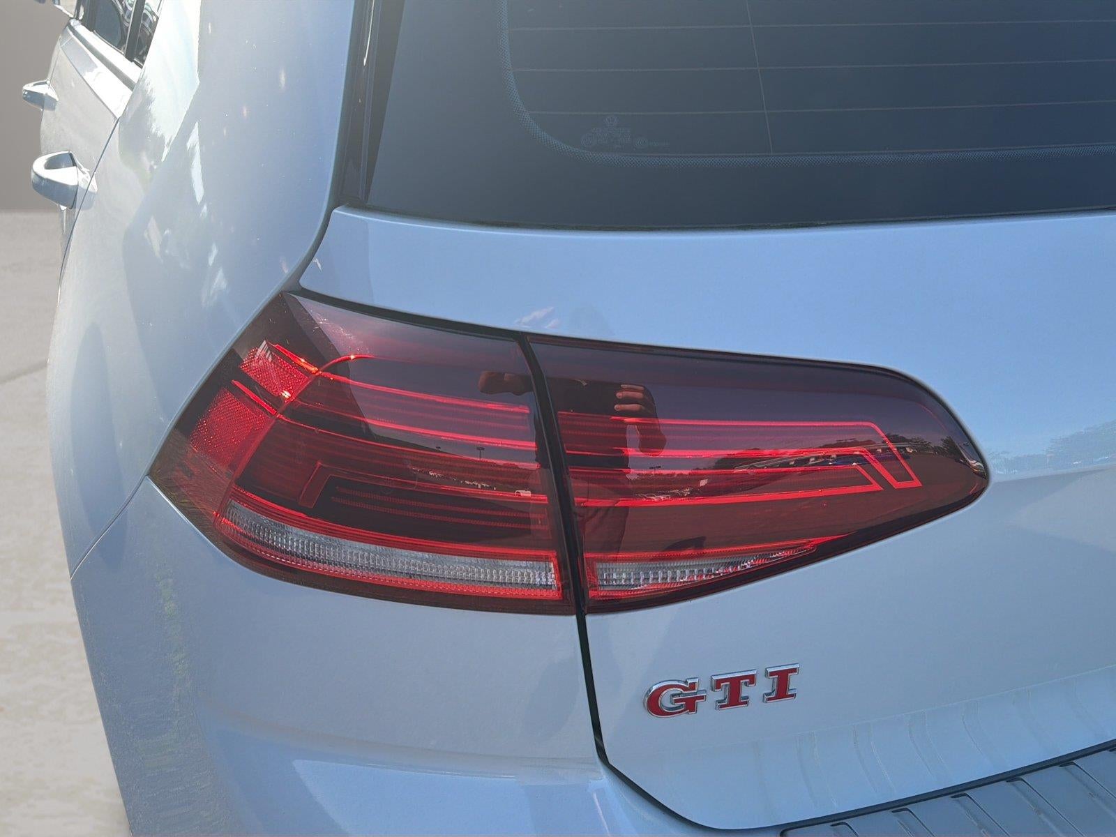 2020 Volkswagen Golf GTI S
