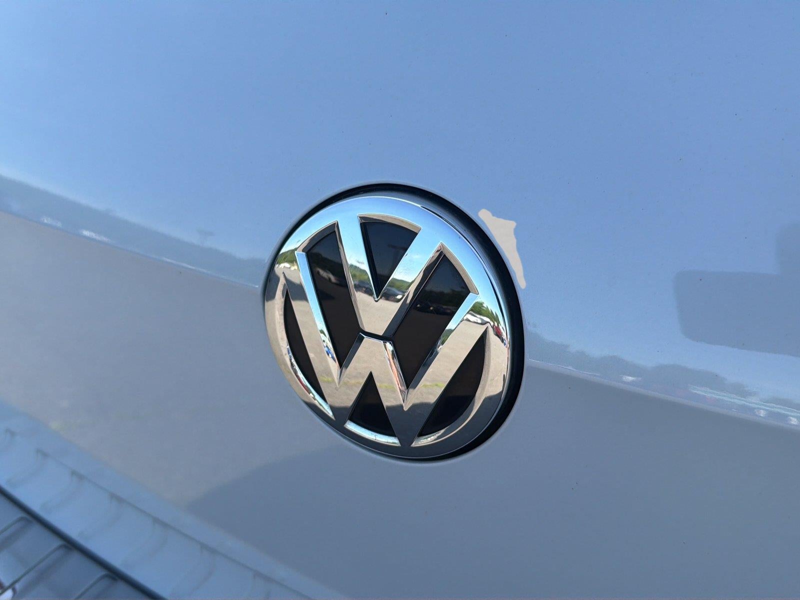 2020 Volkswagen Golf GTI S