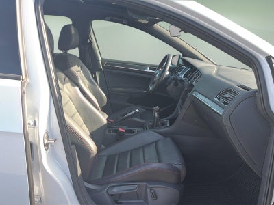 2020 Volkswagen Golf GTI S