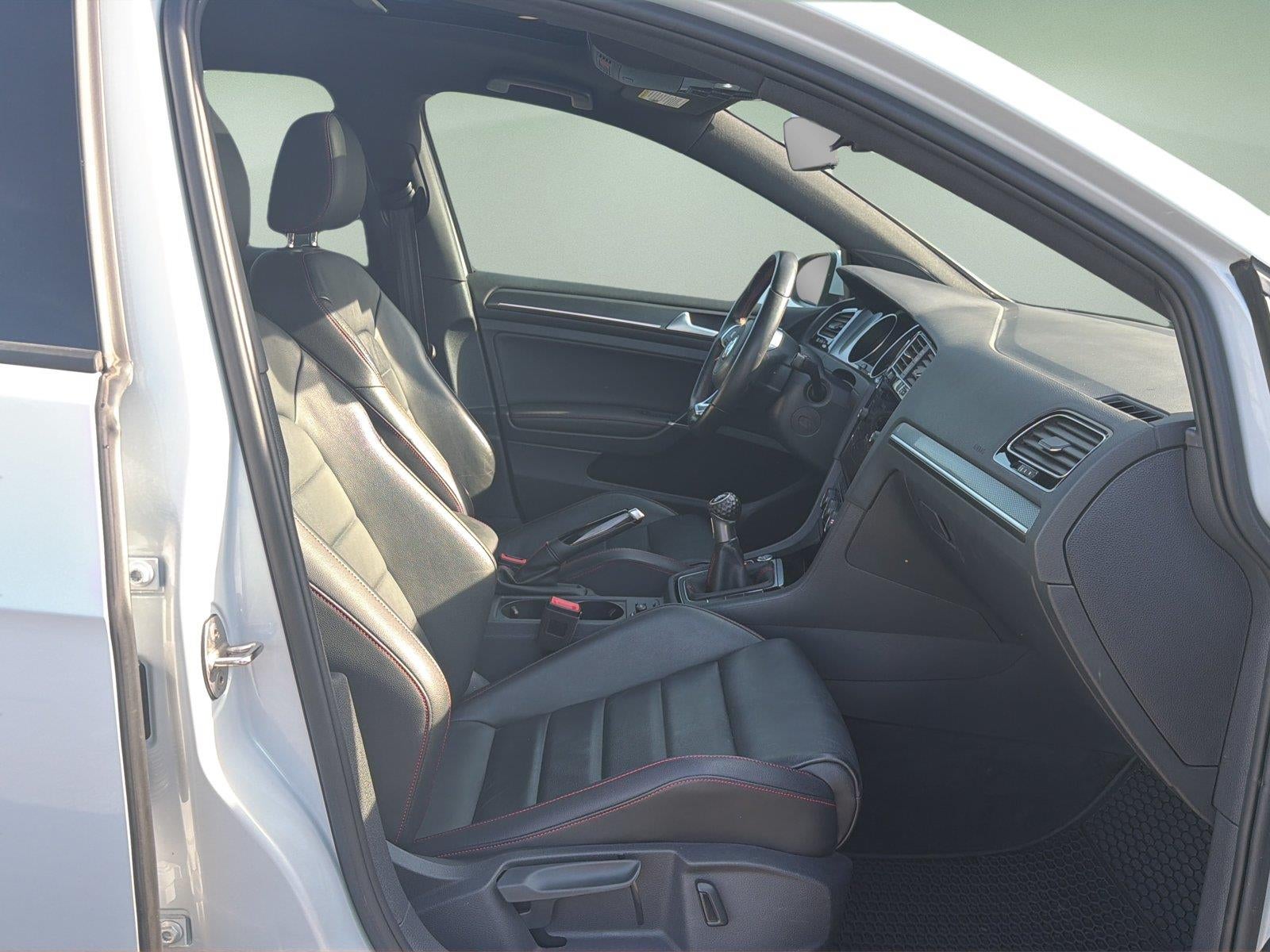 2020 Volkswagen Golf GTI S