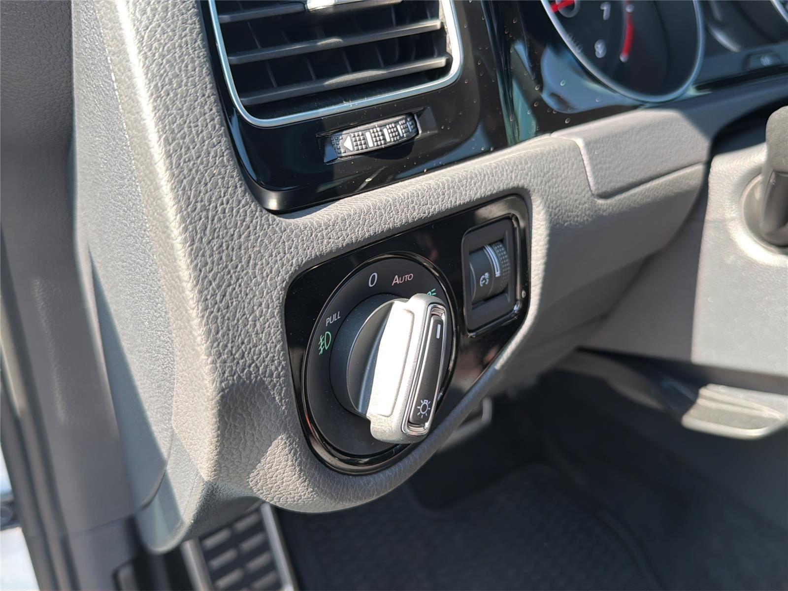 2019 Volkswagen Golf GTI S