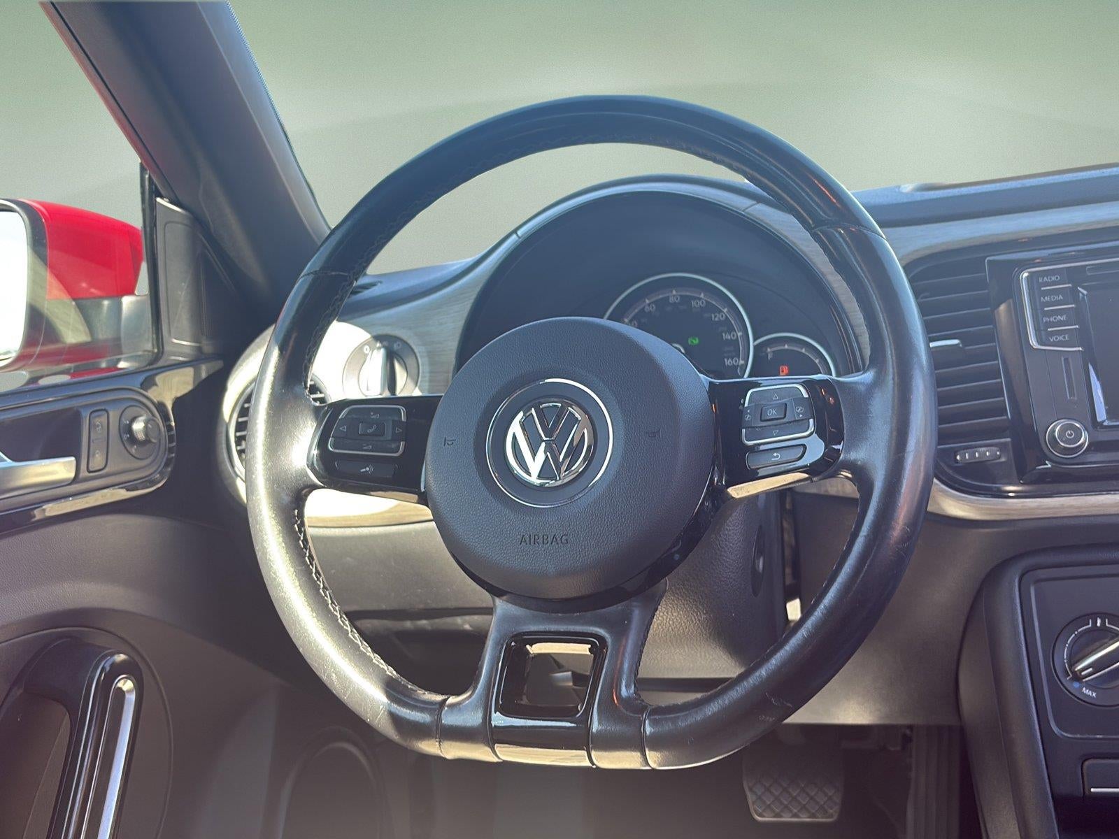 2018 Volkswagen Beetle 2.0T Coast
